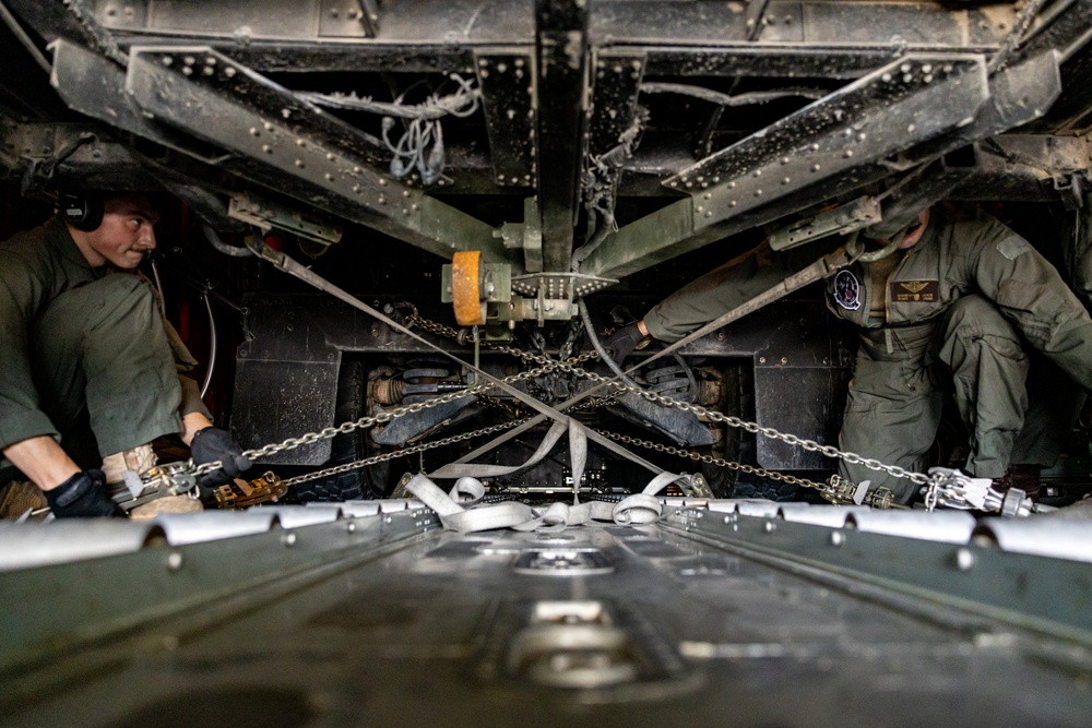 U.S. Marines transport Humvees for Distributed Aviation Operations Exercise 3