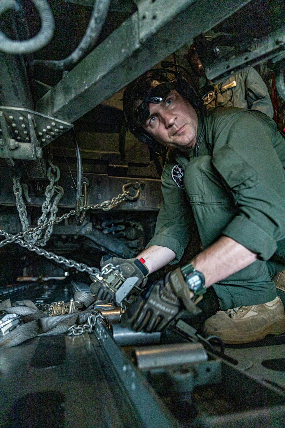 U.S. Marines transport Humvees for Distributed Aviation Operations Exercise 3