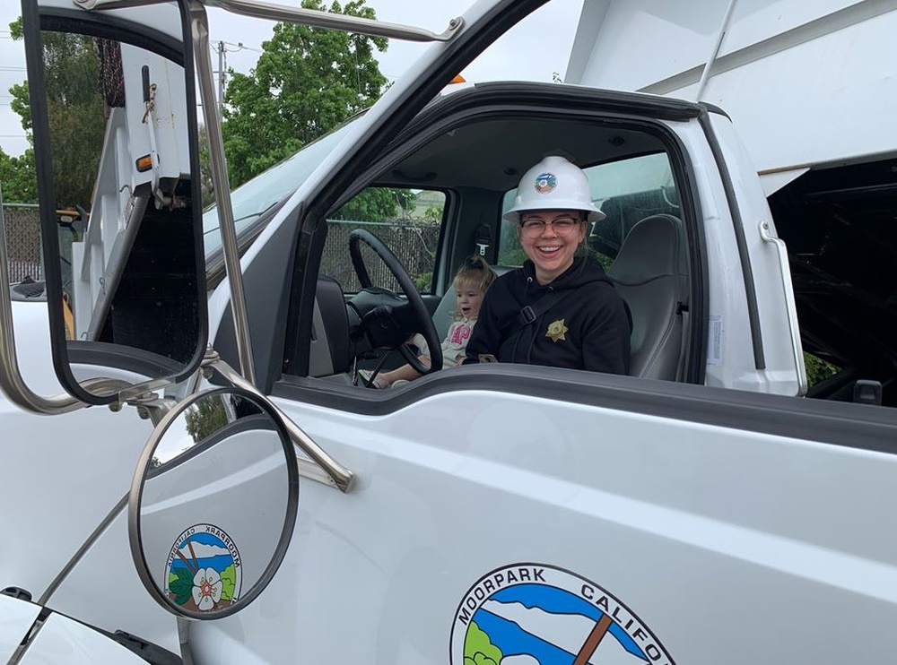 DVIDS News A Stellar Showcase Seabees participate in TouchaTruck