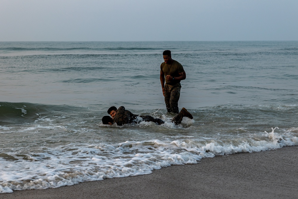 Building Bonds and Strength: Marines with the 26th MEU Train Together on the Beach