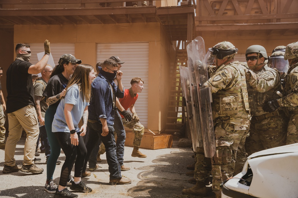 Indiana’s National Guard Reaction Force, Indiana State Police and Verizon Frontline train at Homeland Defender 2023