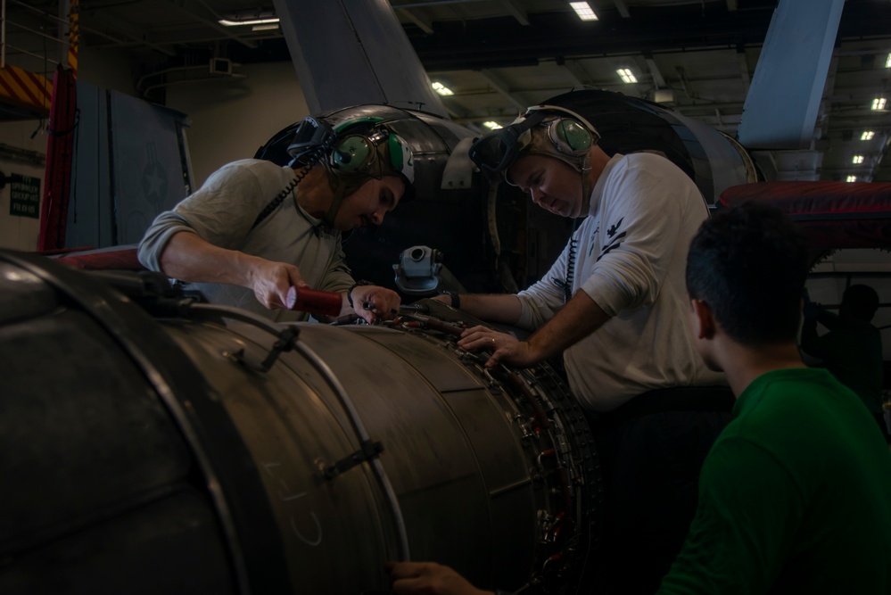 Sailors Perform Maintenance