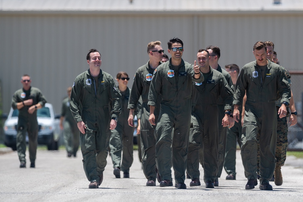 VMFAT-101 conducts training at MacDill