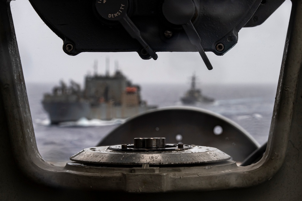 Nimitz Conducts A Vertical Replenishment