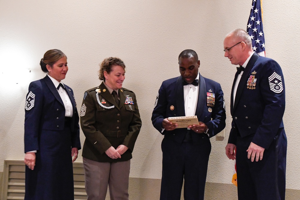 168th Wing hosts Dining Out, Air Force Tradition, Hap Arnold's &quot;Wing Ding&quot;