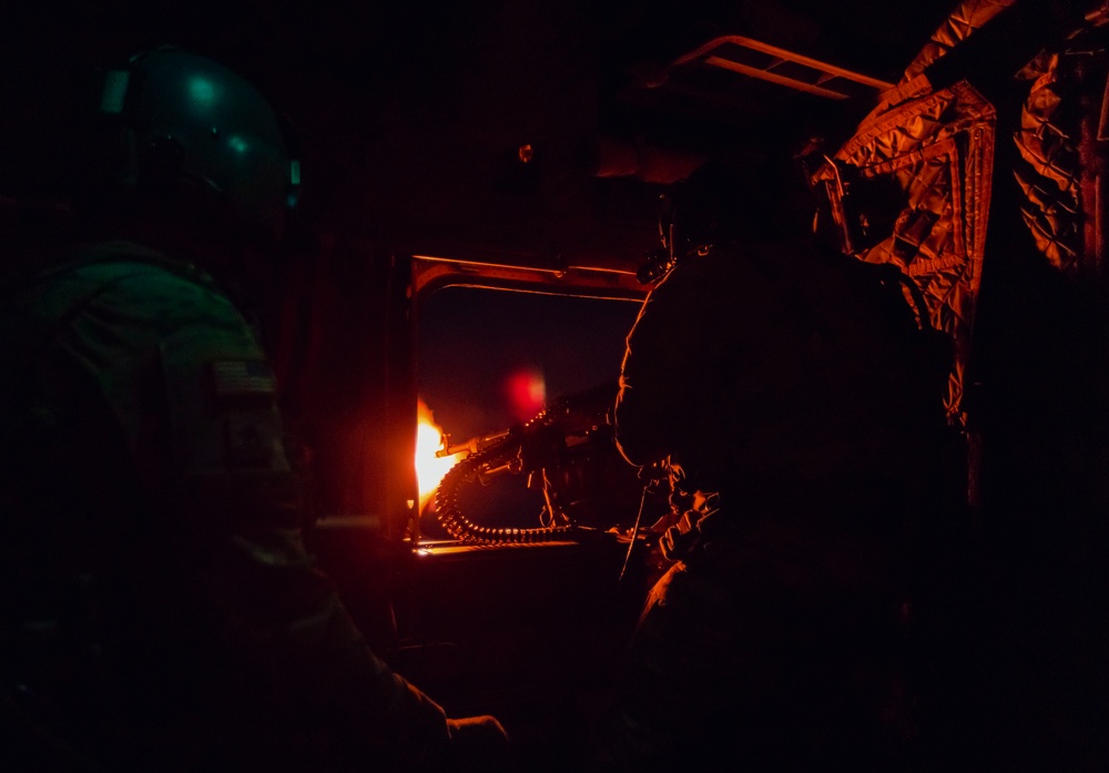 Fly By Night: Washington National Guard Chinook crews conduct aerial gunnery after dark