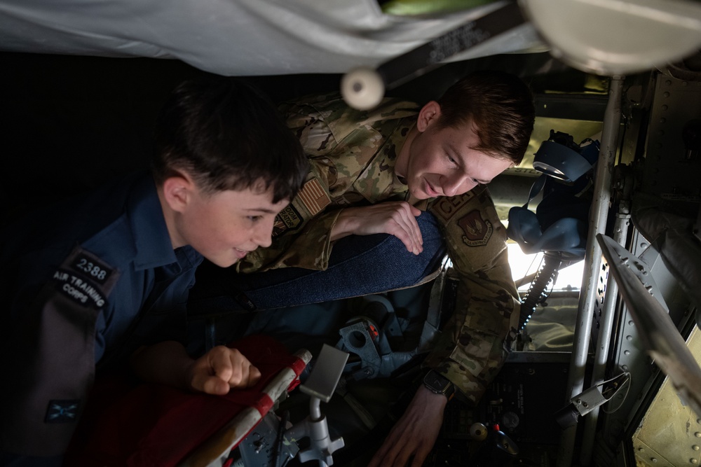 Team Mildenhall hosts RAF air cadets