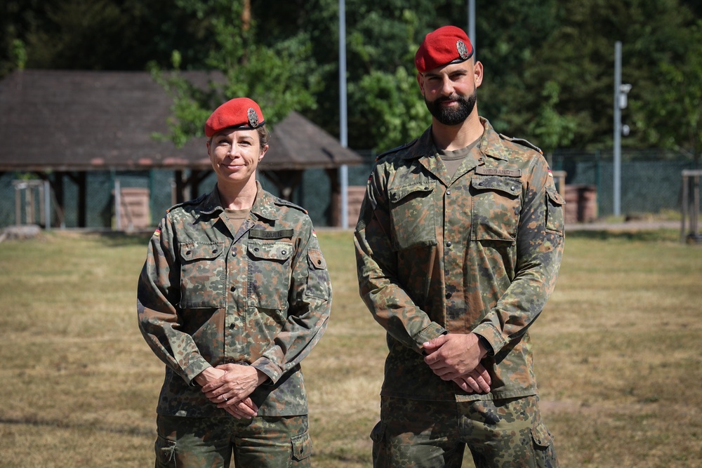 Bundeswehr Liaison Assists 21st TSC with European Movement
