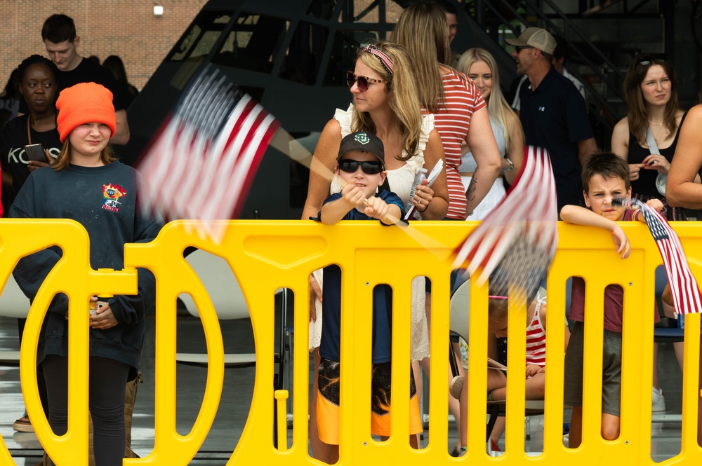 They're baaaack: 934th Airlift Wing Airmen return home form deployment