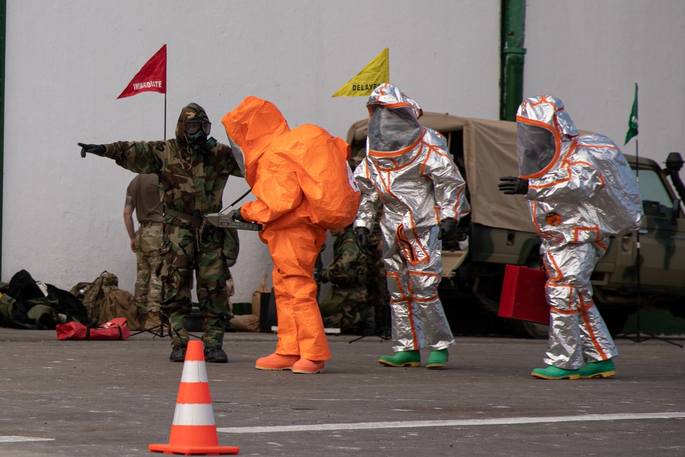 US and Moroccan Service Members conduct CBRN and EOD Port Training
