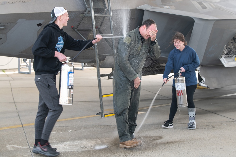 Lt. Col. Frodsham performs Fini Flight before retirement