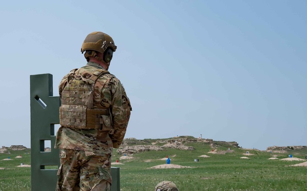 790 MSFS trains at Guernsey