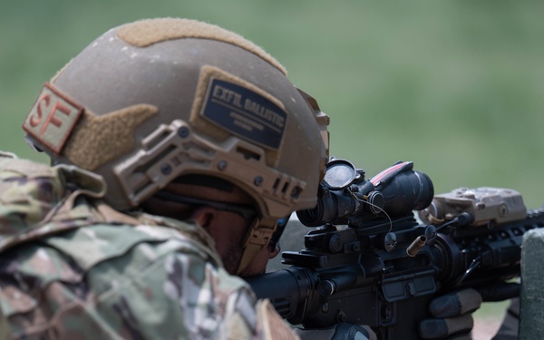 790 MSFS trains at Guernsey