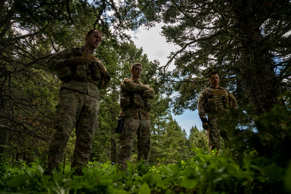 Montana Airmen conduct SERE refresher training