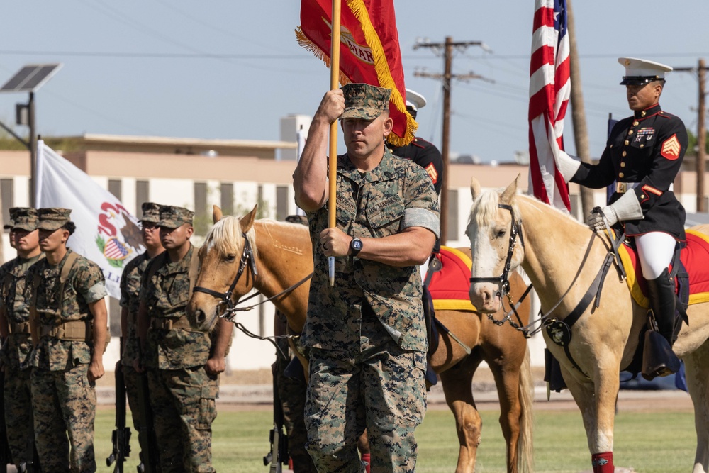 MWSS-371 hosts a change of command