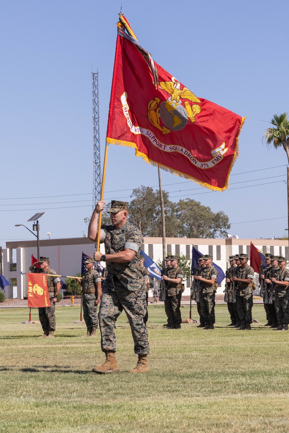 MWSS-371 hosts a change of command