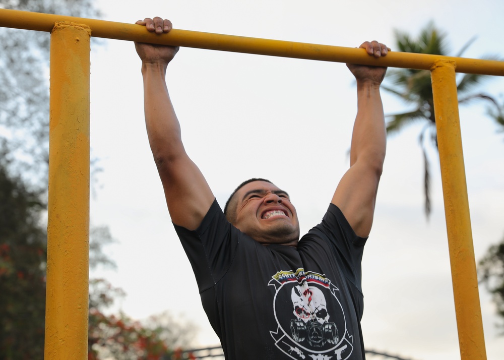 Commandos test physical resistance