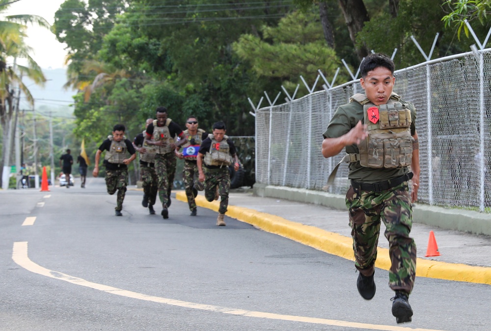 Commandos test physical resistance