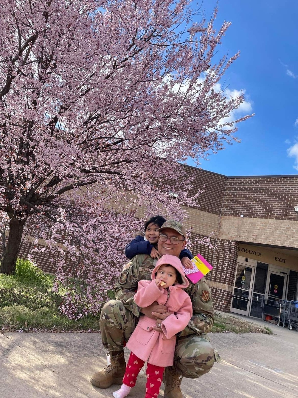 U. S. Air Force MSgt McThobert T. Carreon with kids