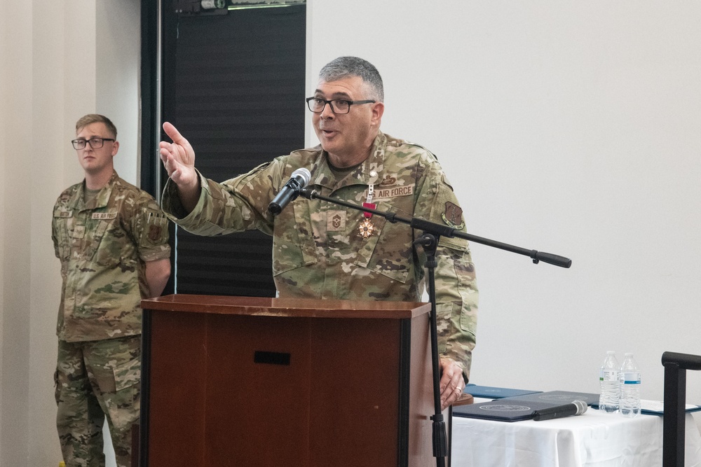 192nd Command Chief Master Sgt. Roberts retires