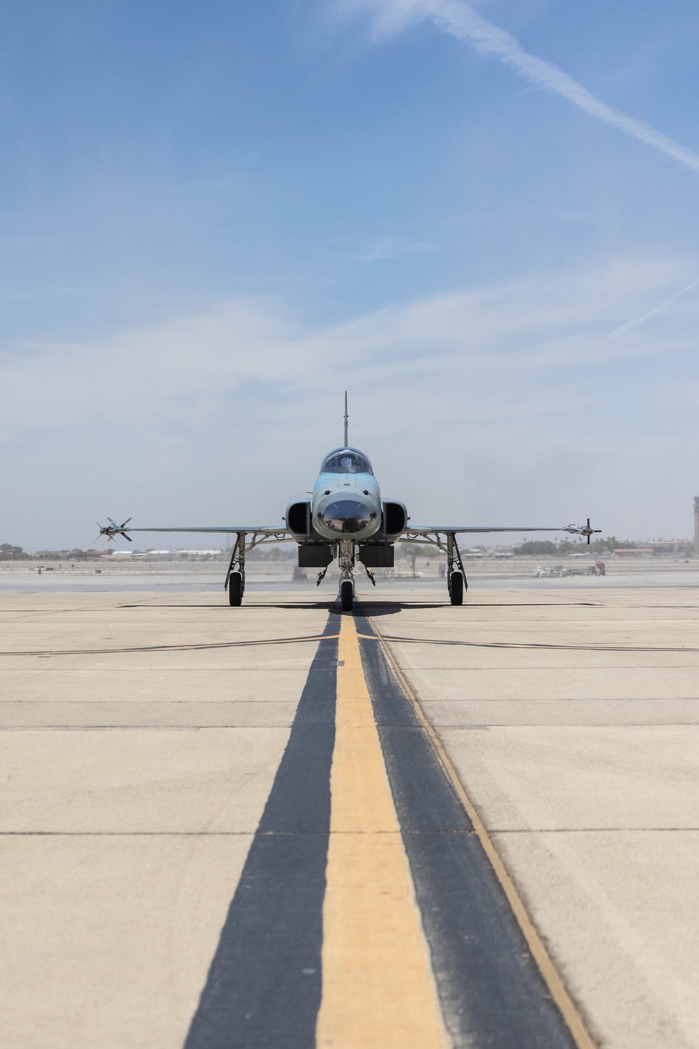 Snipers commanding officer celebrates final flight with squadron