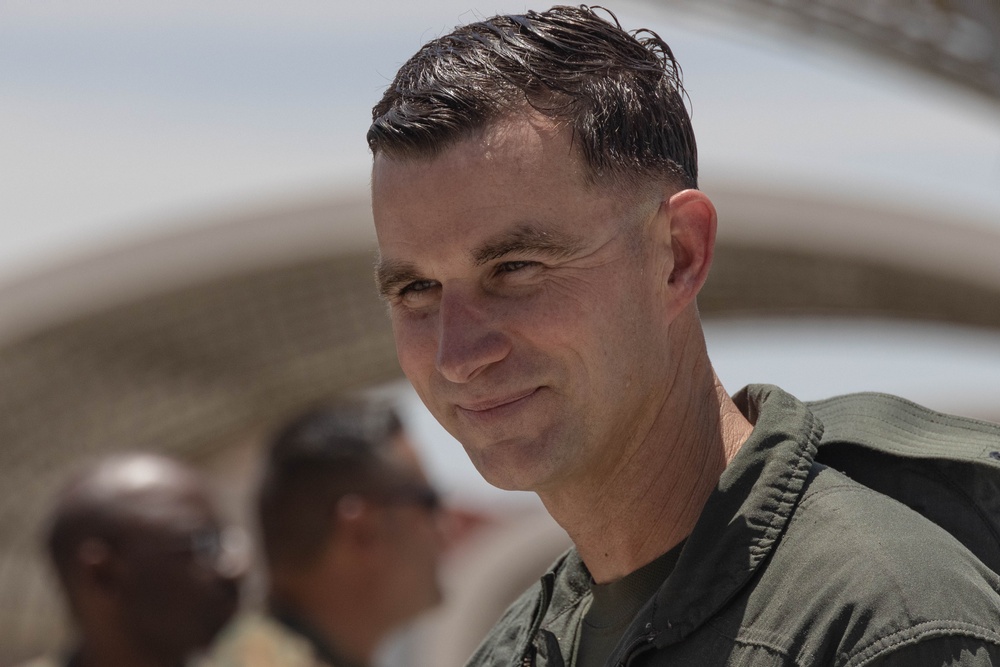 Snipers commanding officer celebrates final flight with squadron