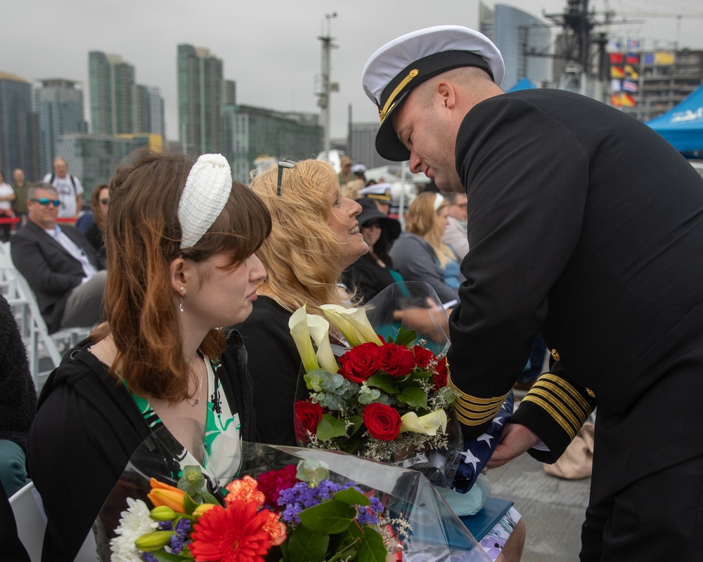 Captain Paul Lashmet Retirement Aboard Midway