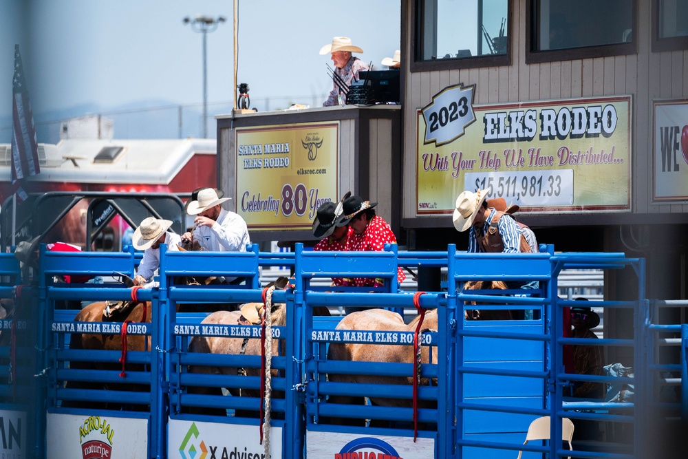 Santa Maria Elks rodeo invites CFSCC leadership to kick off Military Appreciation Day