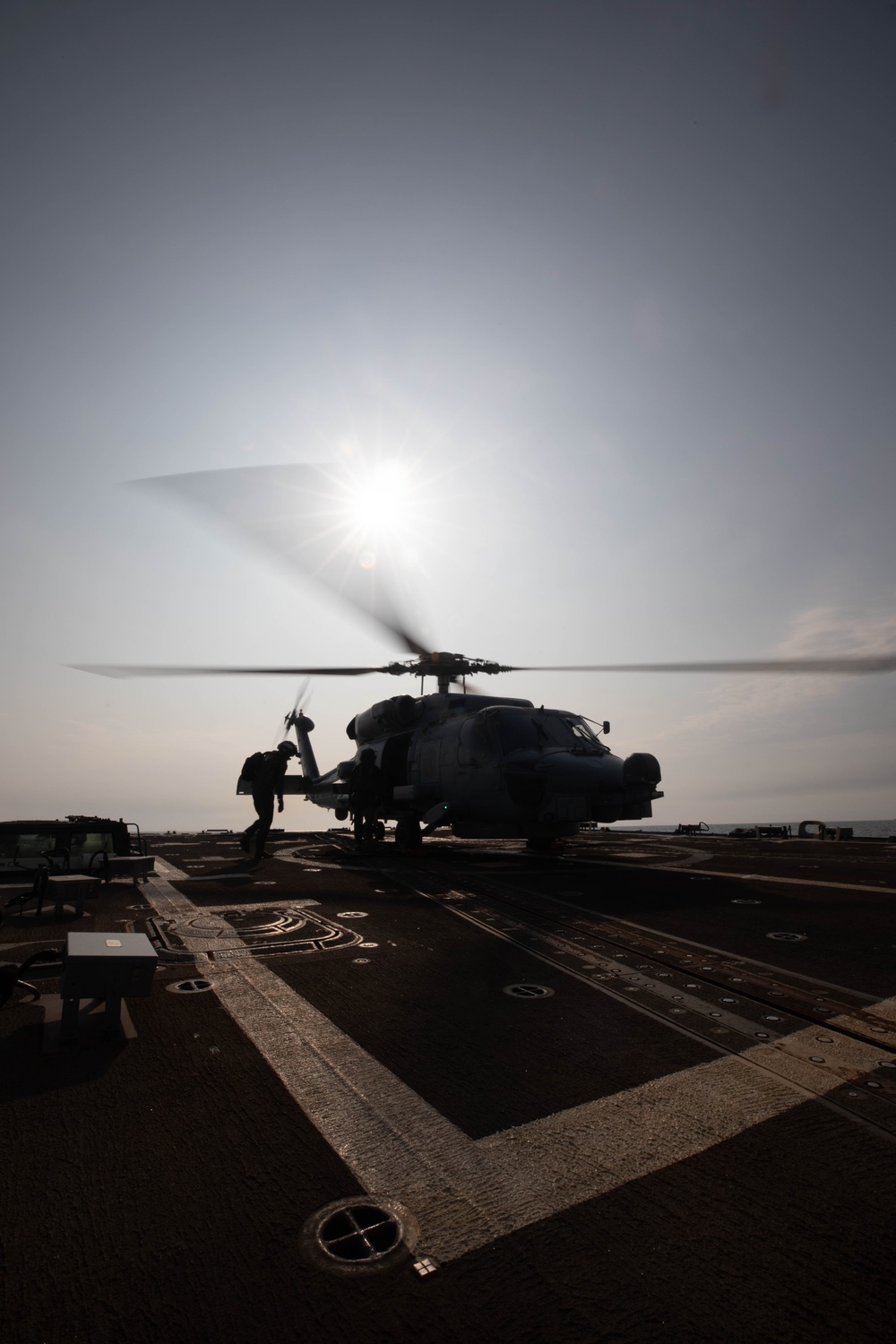 RAN MH-60R Seahawk lands aboard USS Chung-Hoon