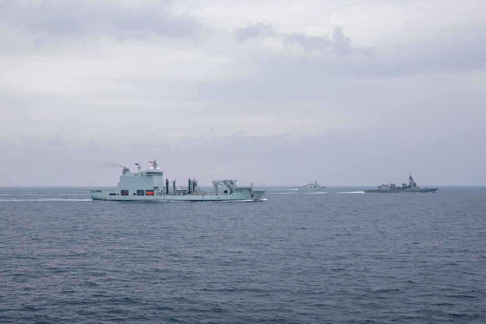 RCN, JMSDF, RAN and USS Chung-Hoon conduct SAG operations