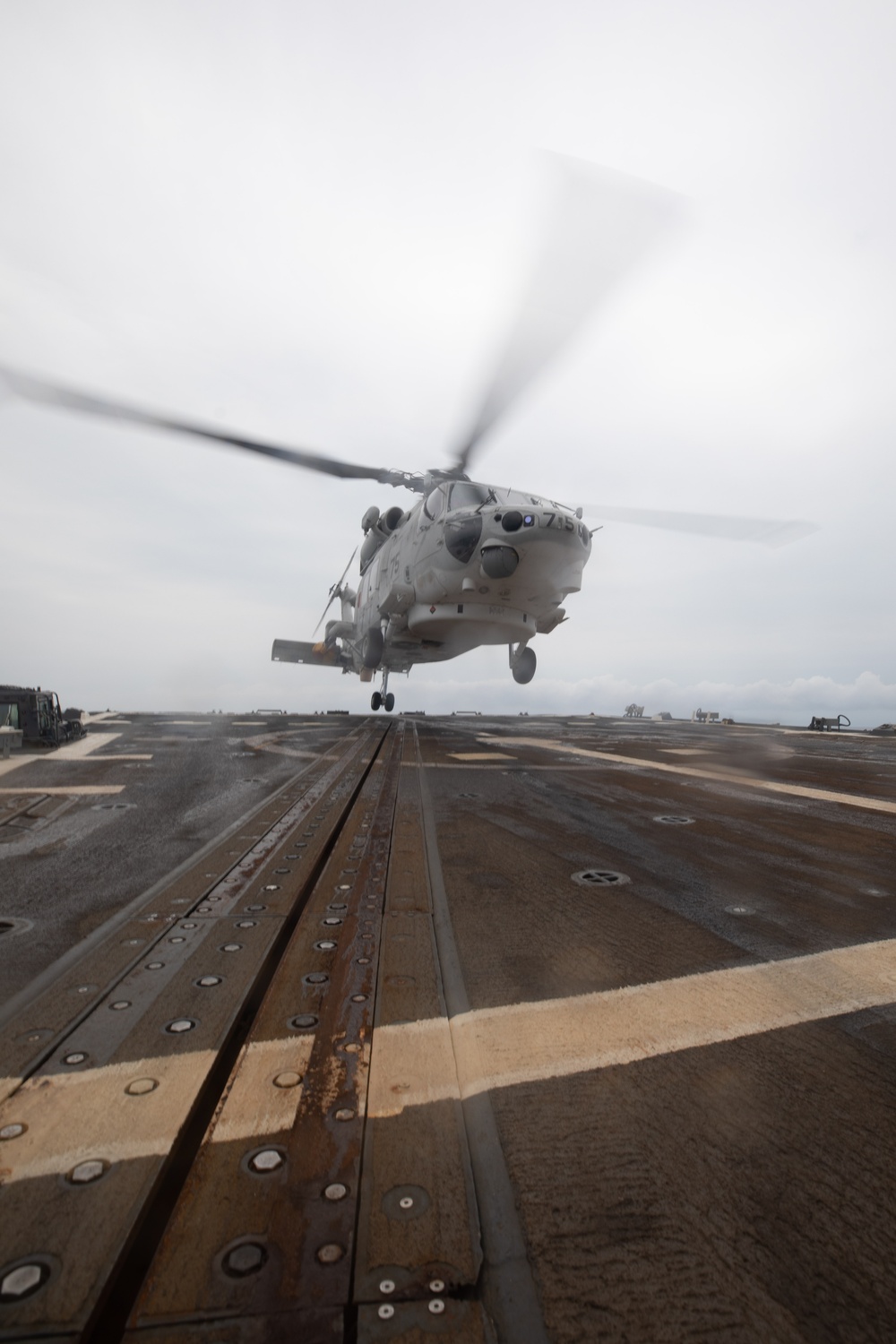 RCN, JMSDF, RAN and USS Chung-Hoon conduct SAG operations