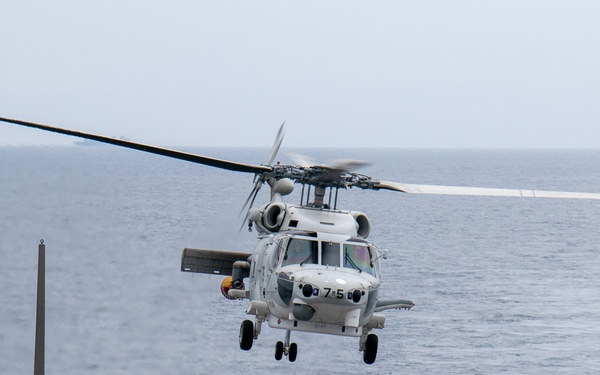 RCN, JMSDF, RAN and USS Chung-Hoon conduct SAG operations