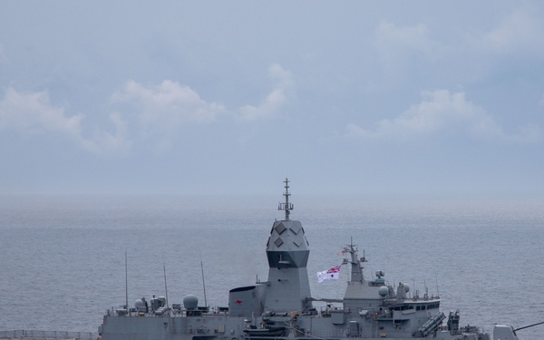 RCN, JMSDF, RAN and USS Chung-Hoon conduct SAG operations