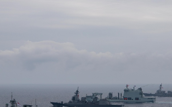 RCN, JMSDF, RAN and USS Chung-Hoon conduct SAG operations