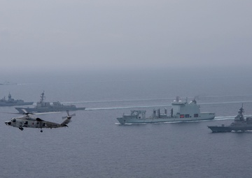 USS Chung-Hoon Conducts Multi-Lateral Exercises with Japan, Australia, and Canada in East China Sea