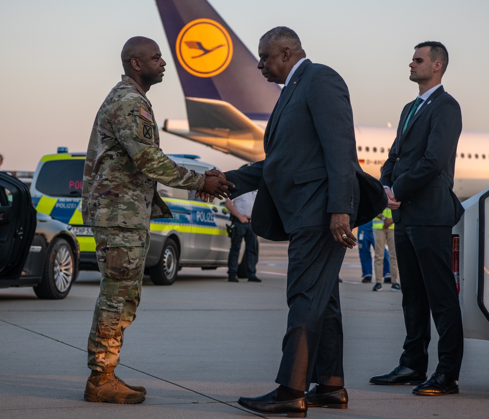 Secretary Austin departs Joint Base Andrews, arrives at Frankfurt, Germany