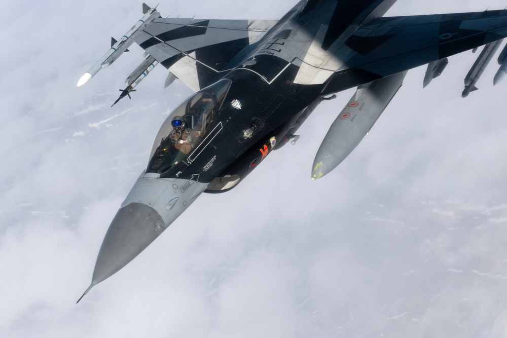 909th ARS refuels aggressors during RF-A 23-2