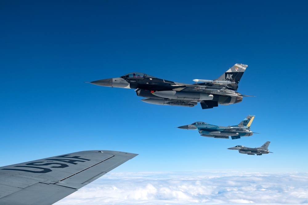 909th ARS refuels aggressors during RF-A 23-2