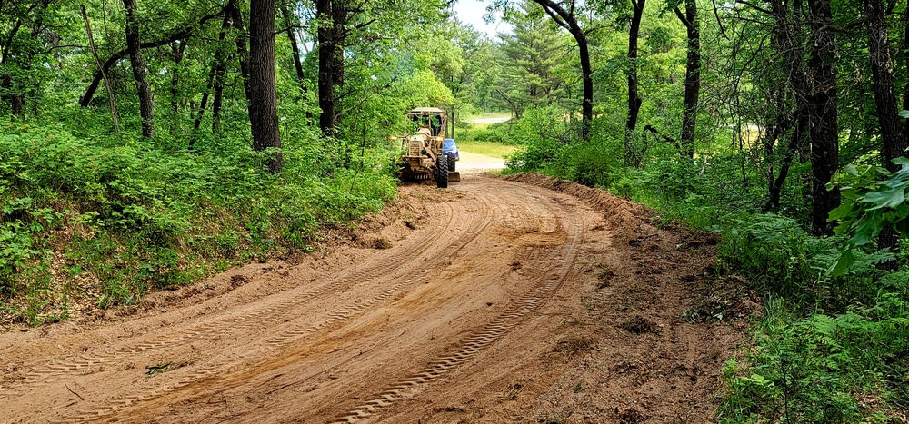 Army Reserve's 411th Engineer Company supports troop project at Fort McCoy