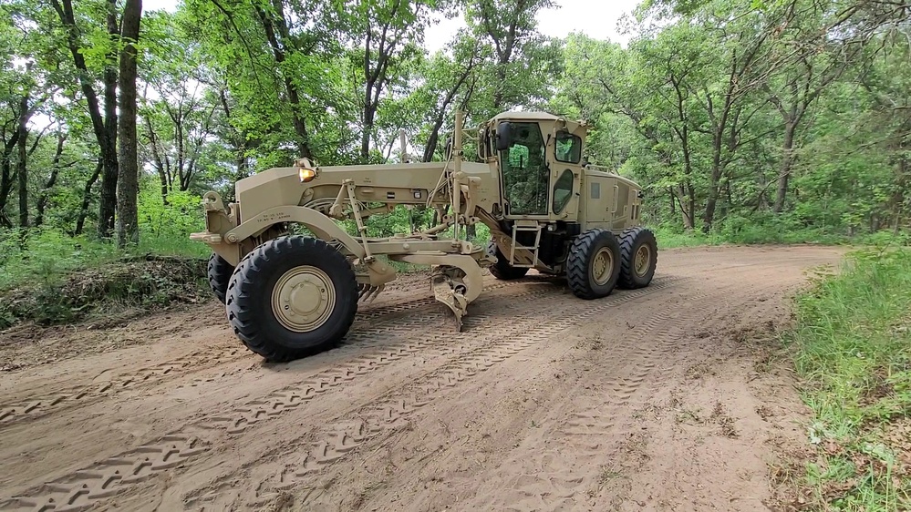 Army Reserve's 411th Engineer Company supports troop project at Fort McCoy