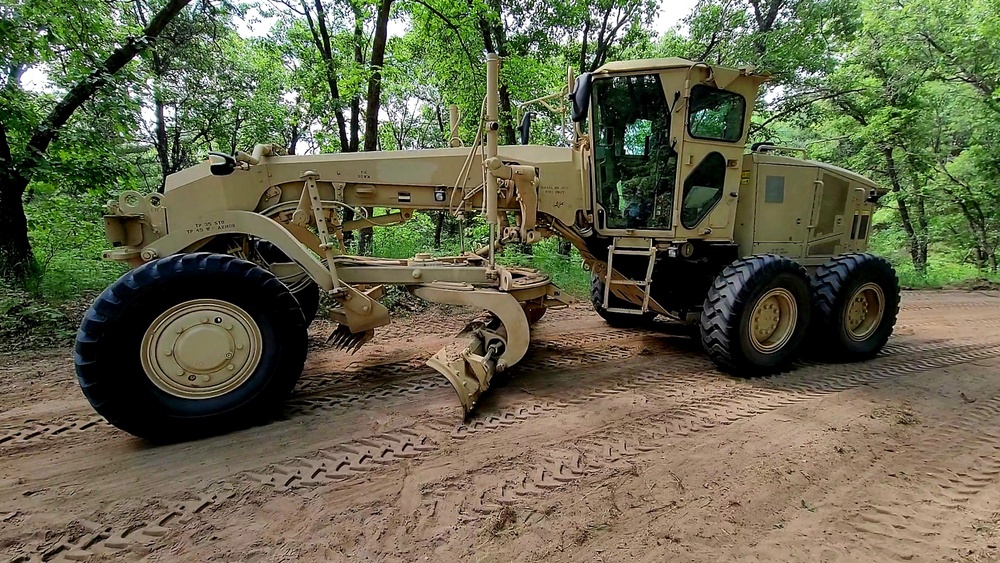 Army Reserve's 411th Engineer Company supports troop project at Fort McCoy