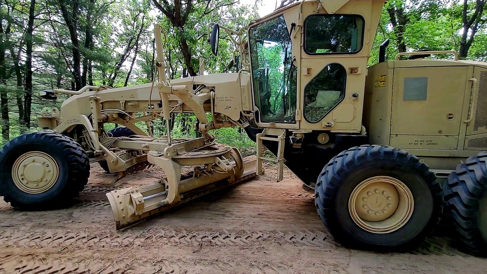 Army Reserve's 411th Engineer Company supports troop project at Fort McCoy