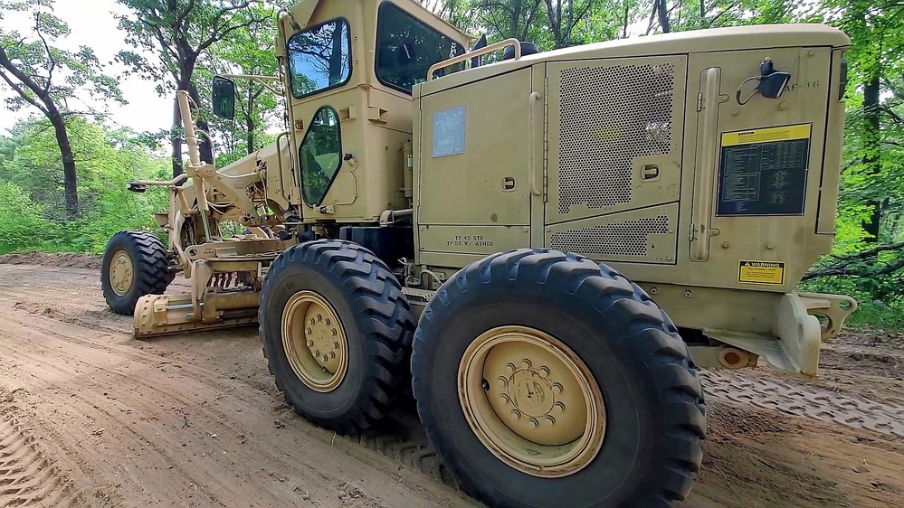 Army Reserve's 411th Engineer Company supports troop project at Fort McCoy