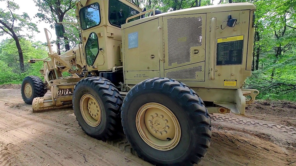 Army Reserve's 411th Engineer Company supports troop project at Fort McCoy