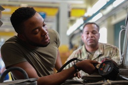 D.C. National Guard: HMMWV Maintenance