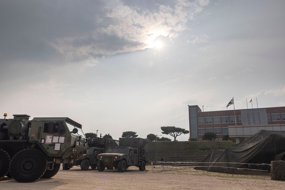 3rd LSB Prepares for Combined Joint Logistics Over-the-Shore Operations