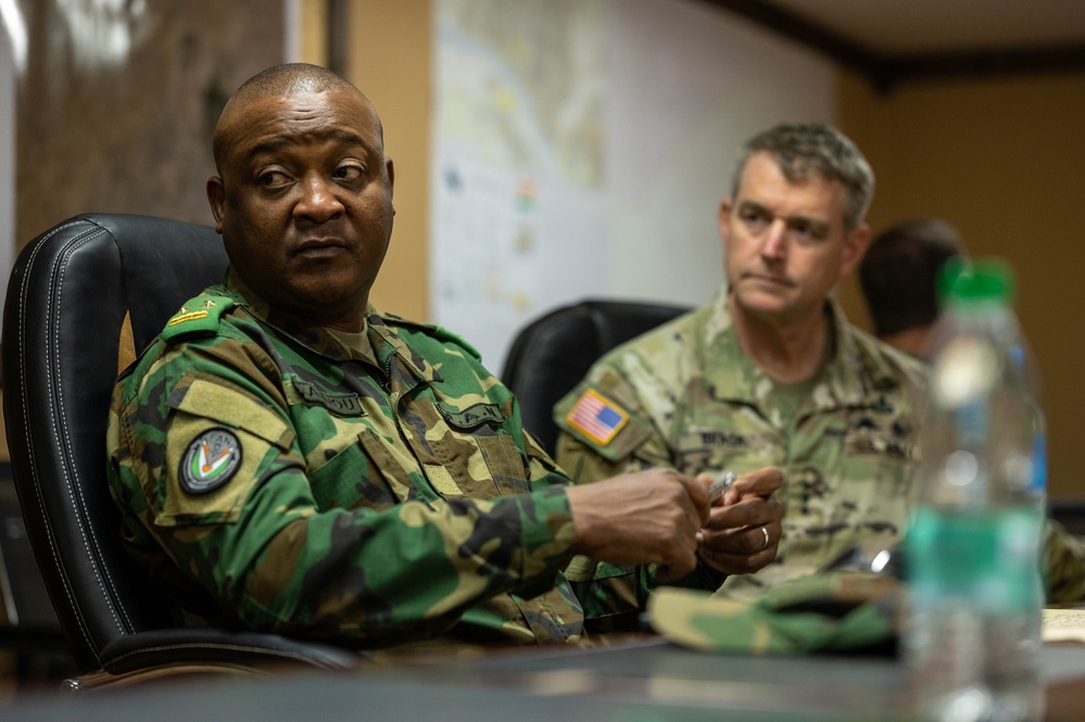 Lt. Gen. Braga visits Air Base 101, Niger.