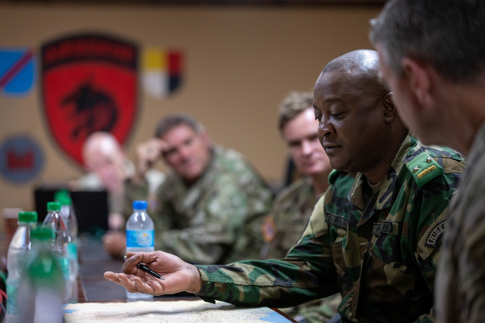 Lt. Gen. Braga visits Air Base 101, Niger.