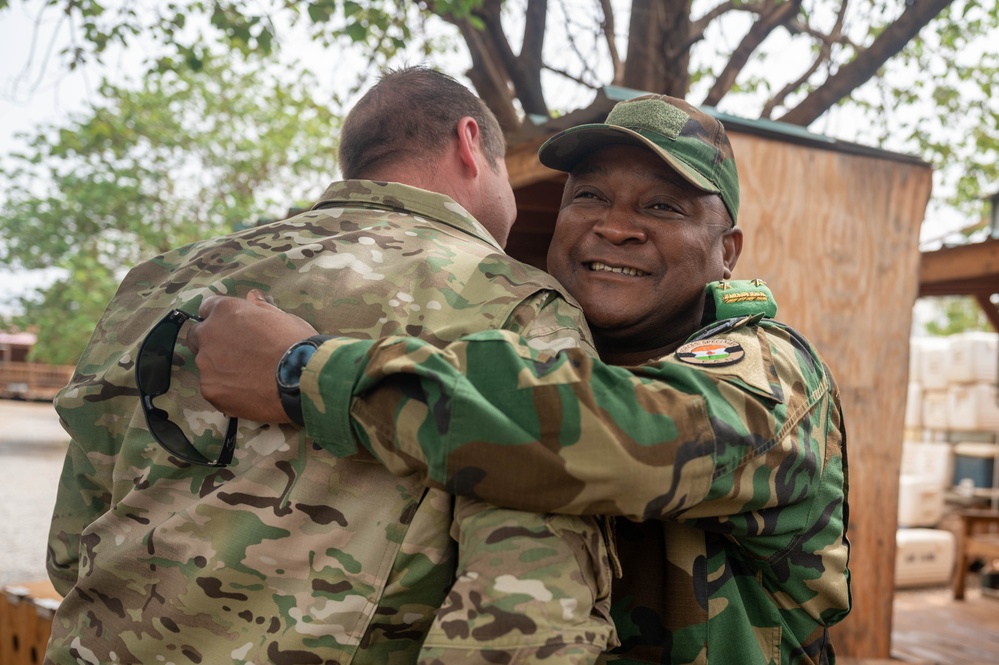 Lt. Gen. Braga visits Air Base 101, Niger.