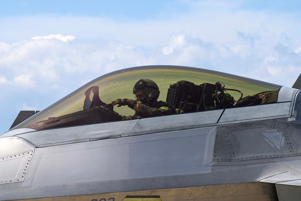 71st FS kicks off inaugural F-22 basic flying course